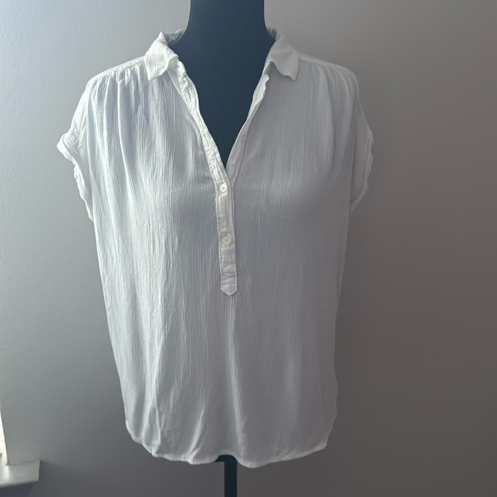 LOFT Petites white Gauzy short sleeves 1/4 button top casual blouse Sz MP